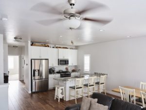 modern-kitchen-with-ceiling-fan